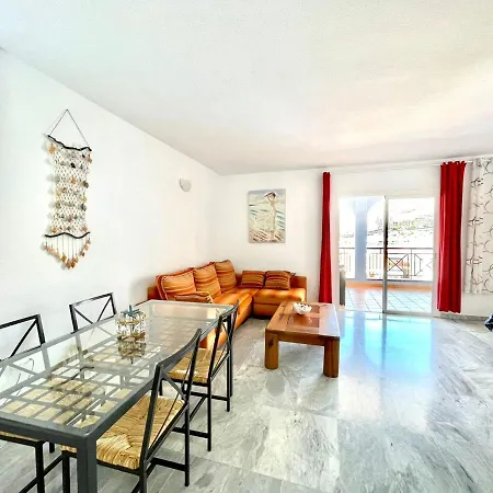 Apartamento Vista Piscina, Cerca Playa En Tenerife Sur, Los Cristianos شقة