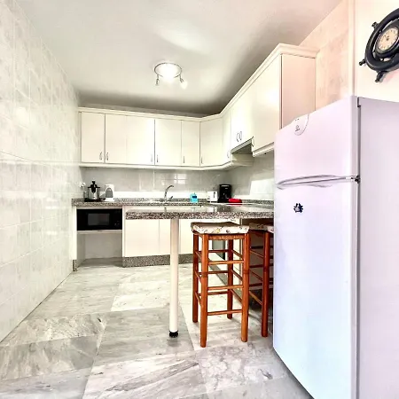 Apartamento Vista Piscina, Cerca Playa En Tenerife Sur, Los Cristianos * Los Cristianos (Tenerife)